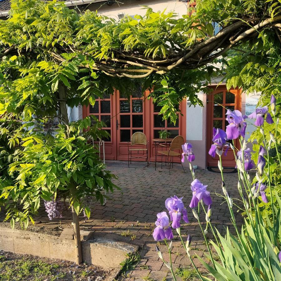 Les Capucines La Souris Des Champs Apartment Etival-Clairefontaine Bagian luar foto